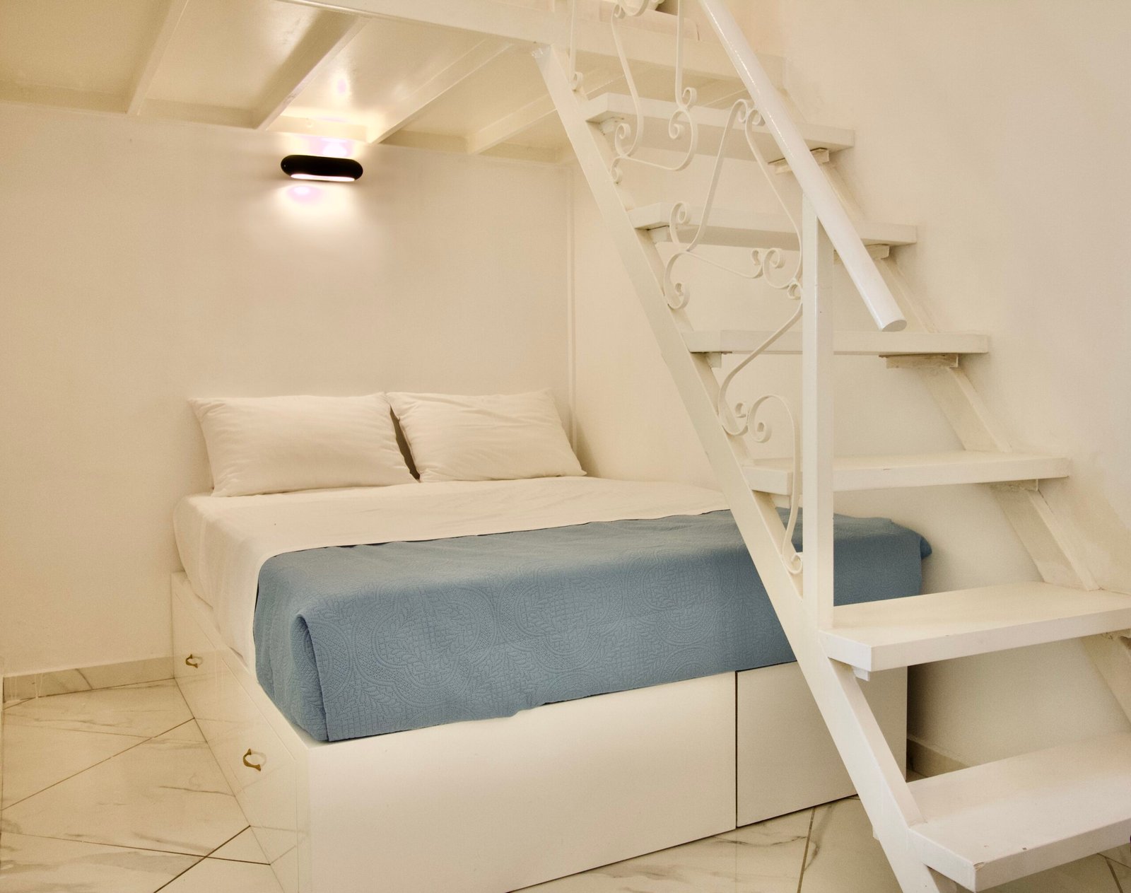 Central Luxurious Retreat Studio
