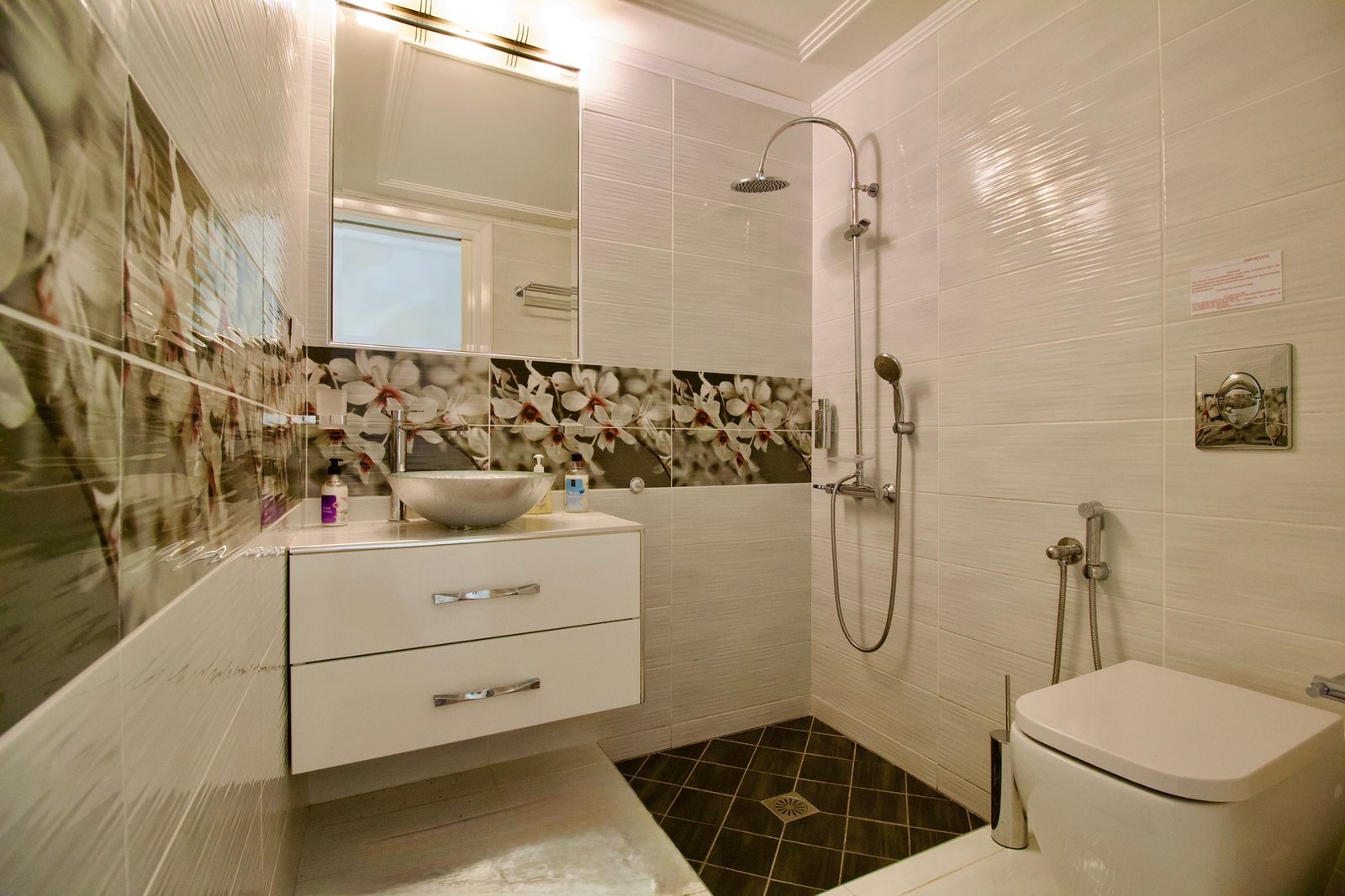 Central Luxurious Retreat