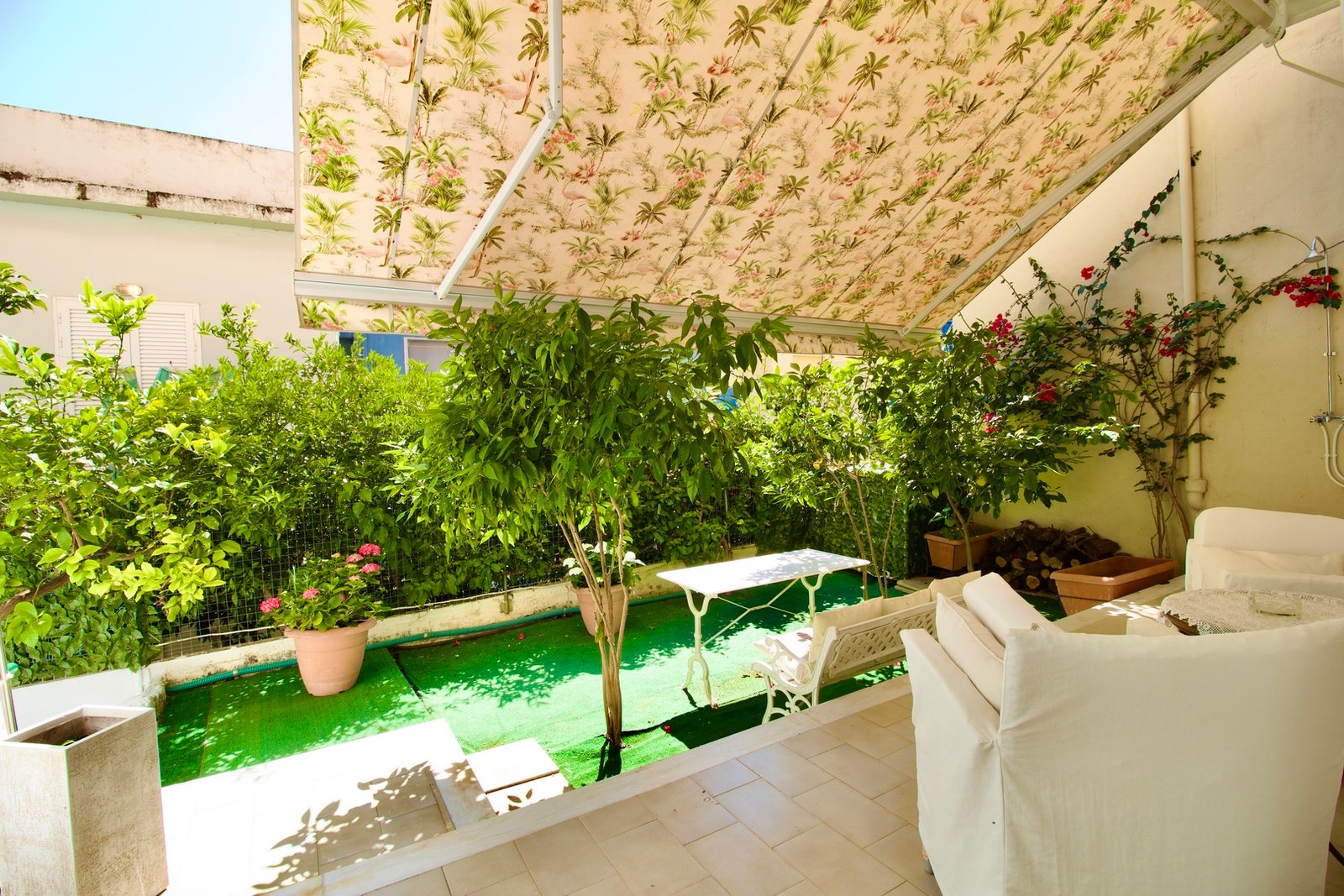 Central Luxurious Retreat Studio